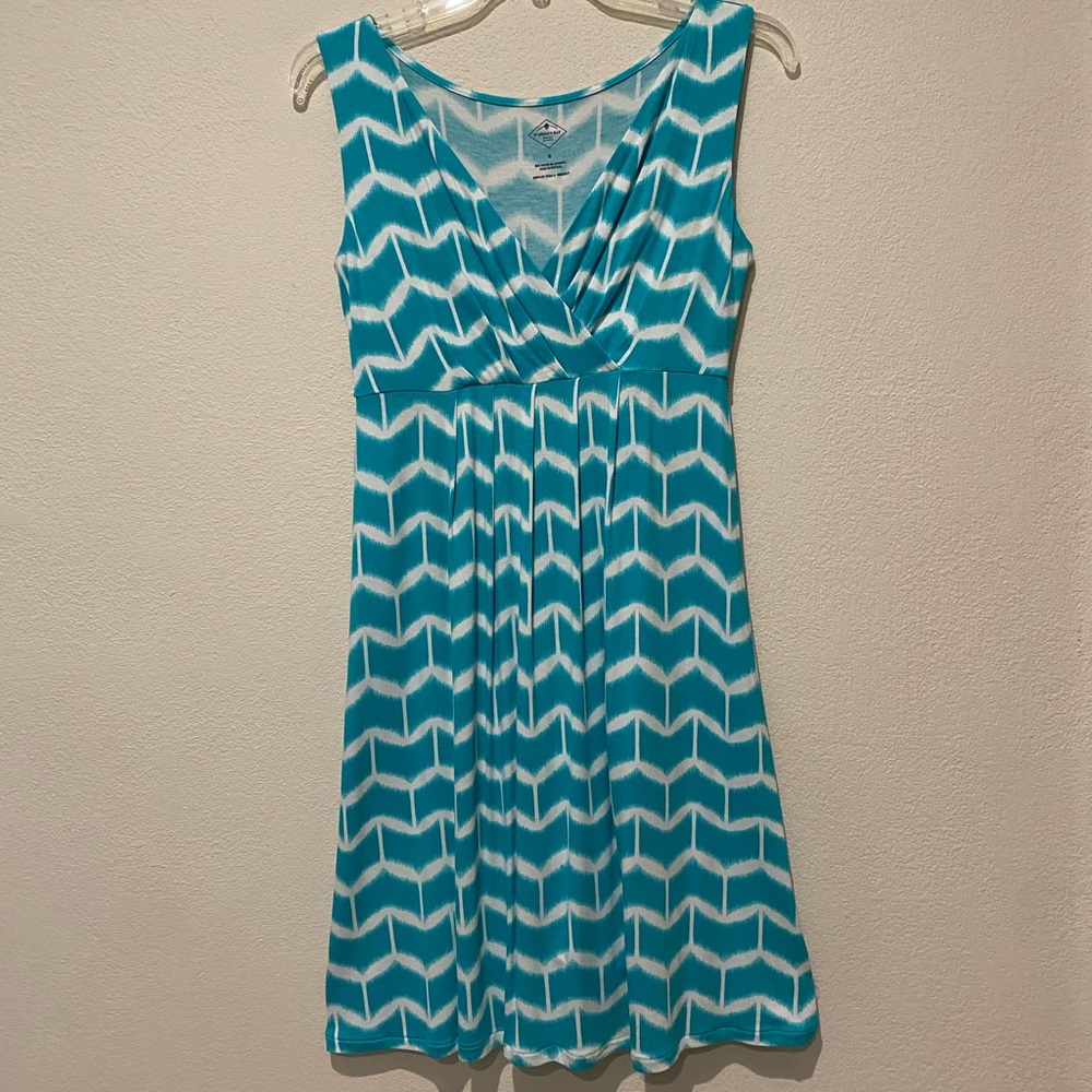 St. John Bay - V Neck Sleeveless Dress